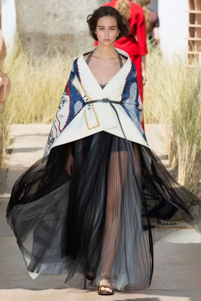 Look 35